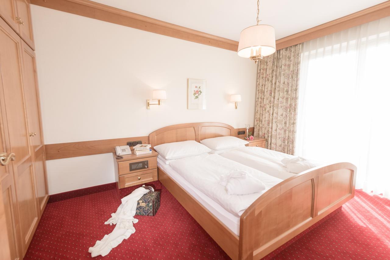 Hotel Tauernblick - Thermenhotels Gastein บาดฮอฟกัสไตน์ ภายนอก รูปภาพ
